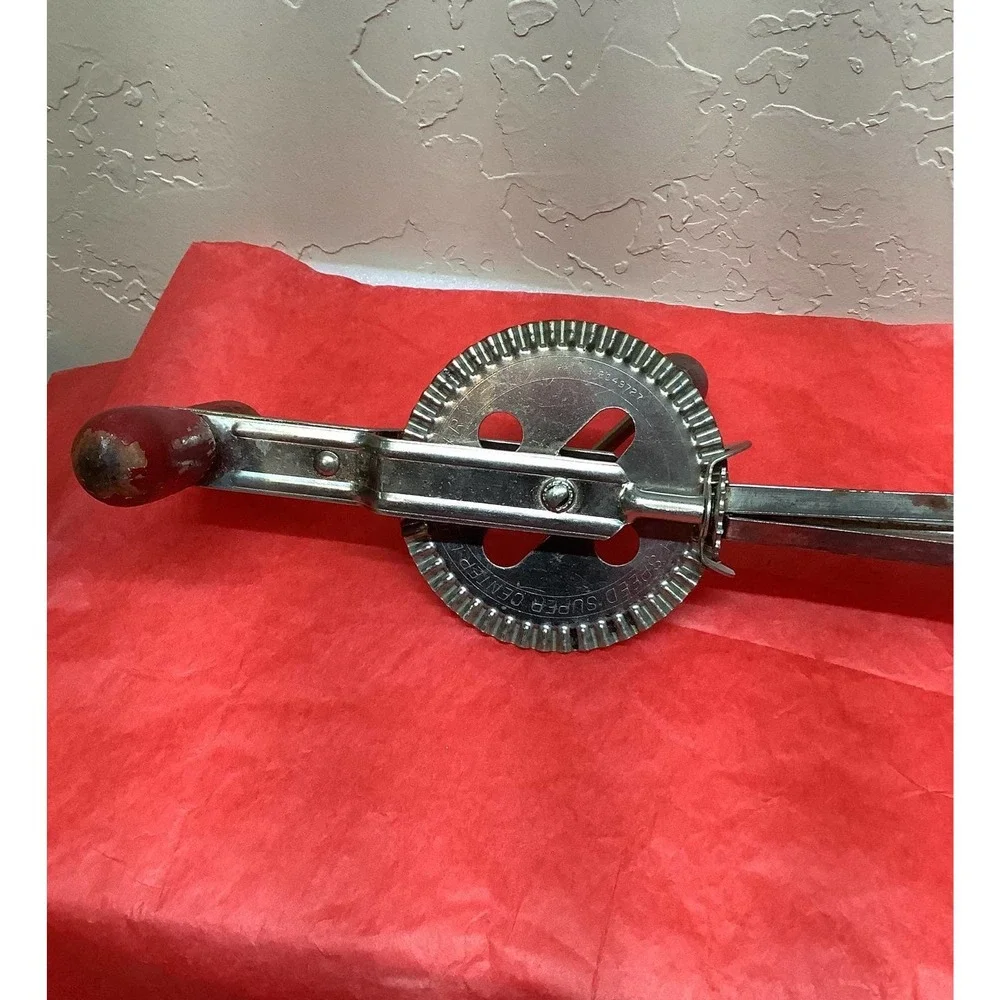 Vintage Hand Beater‎